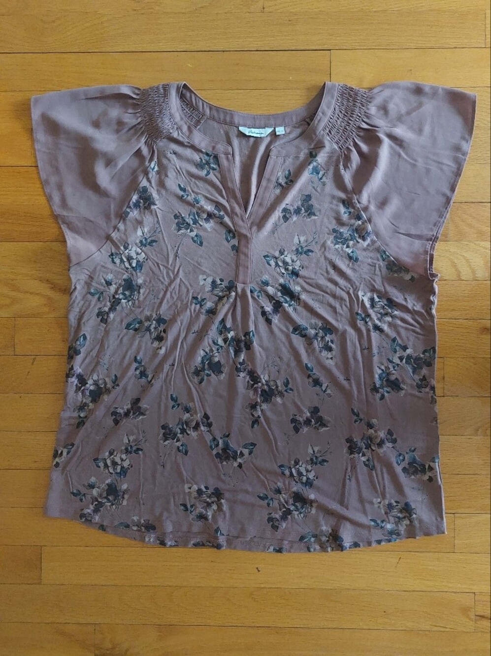 Reitmans Dusty Mauve Floral V-Neck Blouse